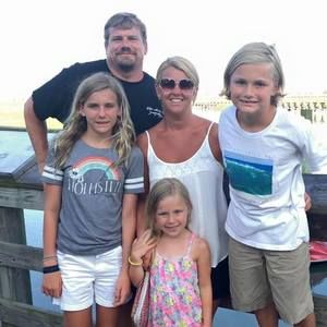 Meet your Posher, Alyson